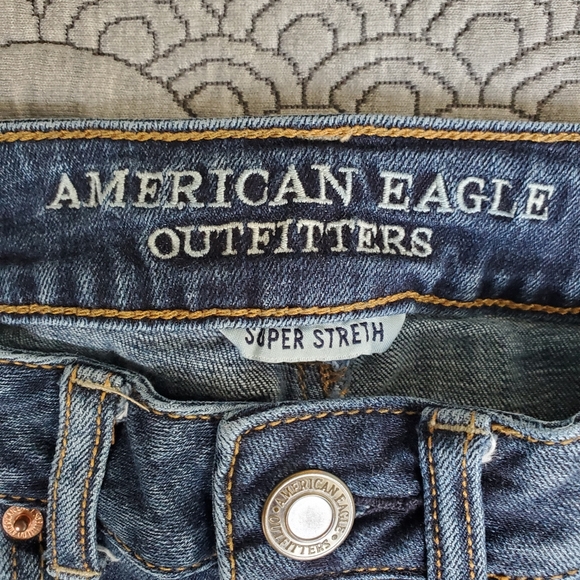 American Eagle Jean Shorts SZ 4 - Picture 6 of 7